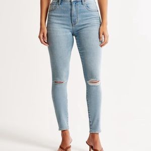 Abercrombie The Skinny High Rise Curve Love 27/4 Short